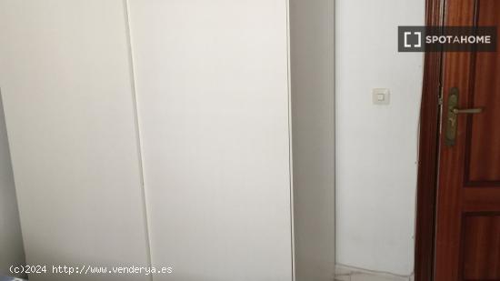 Habitación en piso compartido en Málaga - MALAGA