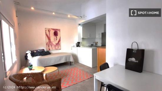 Apartamento completo de 1 dormitorio en Ses Cadenes - BALEARES