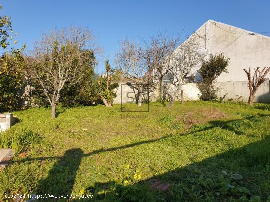 CASA CON FINCA Y BODEGA EN MANIÑOS, FENE - A CORUÑA