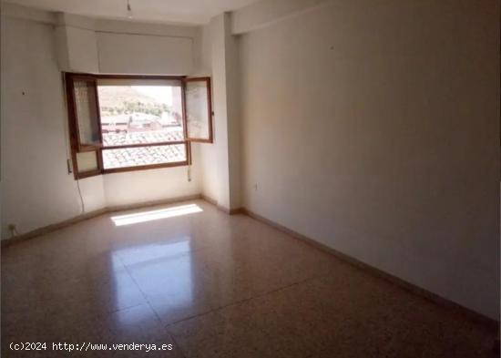 VIVIENDA DE 3 DORMITORIOS CON EXCELENTES VISTAS Y MUY CENTRICA - ALBACETE