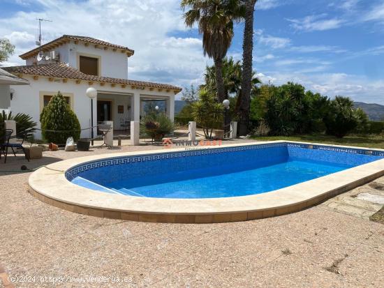 Espectacular chalet a la venta en Ontinyent - VALENCIA