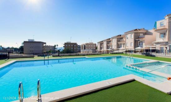 BUNGALOWS EN ZONA SANTIAGO BERNABEU EN SANTA POLA!!! - ALICANTE