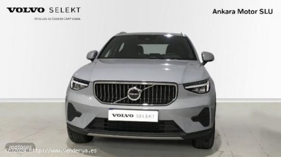 Volvo XC40 Recharge Core, T4 plug-in hybrid,Electrico/Gasolina, Bright de 2023 con 27.361 Km por 44.