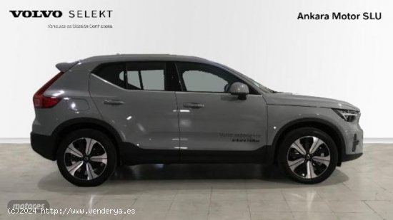 Volvo XC40 Recharge Core, T4 plug-in hybrid,Electrico/Gasolina, Bright de 2023 con 27.361 Km por 44.