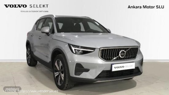 Volvo XC40 Recharge Core, T4 plug-in hybrid,Electrico/Gasolina, Bright de 2023 con 27.361 Km por 44.