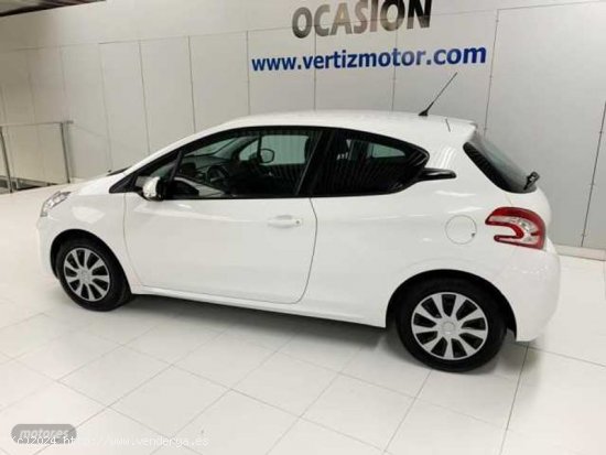 Peugeot 208 1.2 VTi Active de 2014 con 87.000 Km por 9.400 EUR. en Guipuzcoa