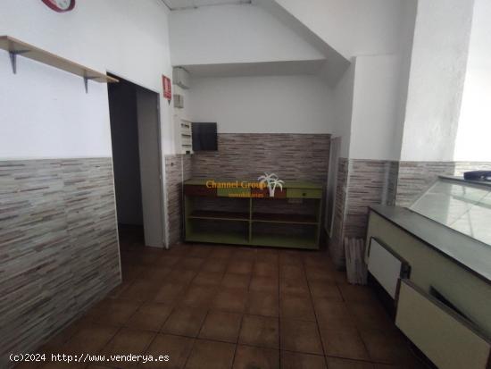 SE ALQUILA LOCAL COMERCIAL  EN ZONA CENTRO CON SALIDA DE HUMOS !!! - ALICANTE