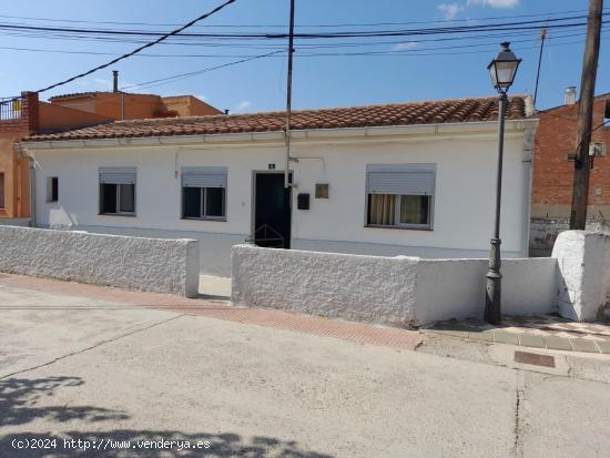  OPORTUNIDAD CASA ADOSADA CON JARDIN EN RIBARROJA DÉBRE - TARRAGONA 