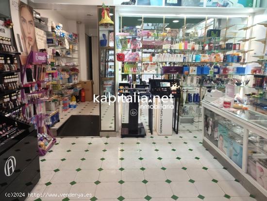 LOCAL COMERCIAL CON DOS GARAJES A LA VENTA EN ONTINYENT, UBICADA EN EL LLOMBO. - VALENCIA