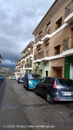 OPORTUNIDAD PISO DE TRES HABITACIONEN Y TERRAZA EN SERÓN ( ALMERÍA ). - ALMERIA