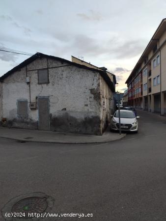 Venta de terreno urbano en Cacabelos - LEON