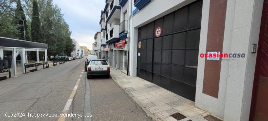 SE VENDE PLAZA DE APARCAMIENTO JUNTO AL HOSPITAL - CORDOBA