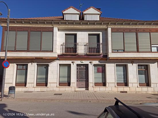  Casa en el centro Fuensaldaña - VALLADOLID 