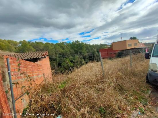  TERRENO URBANO EN TRES NIVELES - BARCELONA 