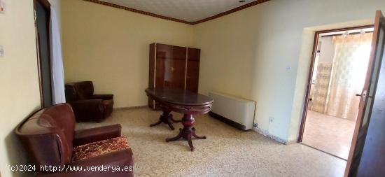 Casa en venta en La Roda, zona bascula - ALBACETE