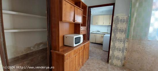 Casa en venta en La Roda, zona bascula - ALBACETE