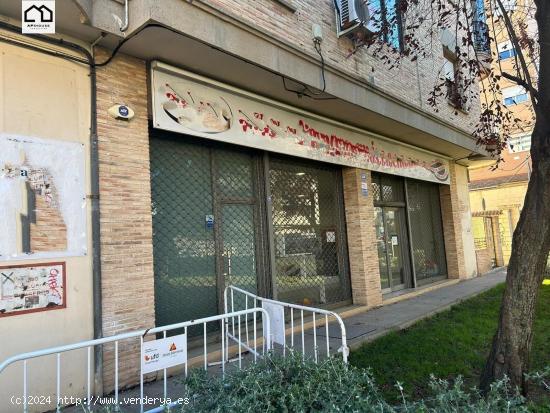 APIHOUSE VENDE A PLAZOS O EN OPCIÓN A COMPRA LOCAL COMERCIAL EN CIUDAD REAL. PRECIO: 330.000€ - C