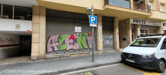 Local comercial de 170 m2 céntrico en  Nou Eixample Sud  - TARRAGONA