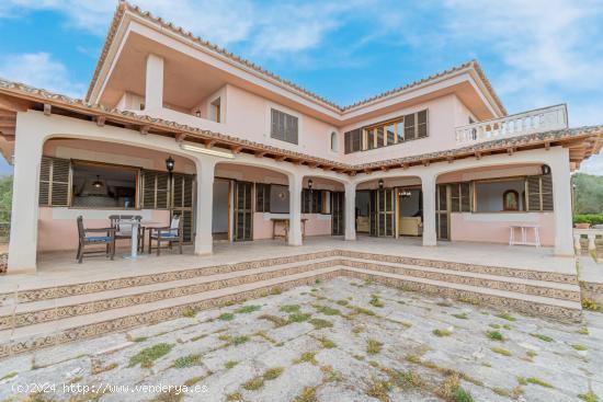 Chalet con piscina en S' Aranjassa - BALEARES