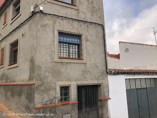 CASA DE PUEBLO TOTALMENTE REFORMADA - ALBACETE