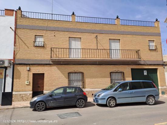 VIVIENDA Y LOCAL EN VENTA O  ALQUILER CON OPCIÓN A COMPRA EN CANTILLANA (SEVILLA) - SEVILLA