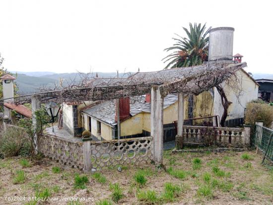  CASA CON FINCA Y GARAJE EN MOECHE - A CORUÑA 