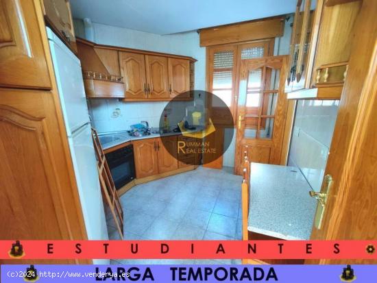 LT/ EST CASA CON TRES DORMITORIOS EN EL BARRIO DE SAN IDELFONSO - GRANADA