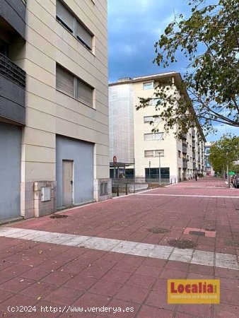 Local comercial en bruto junto a El Corte Inglés