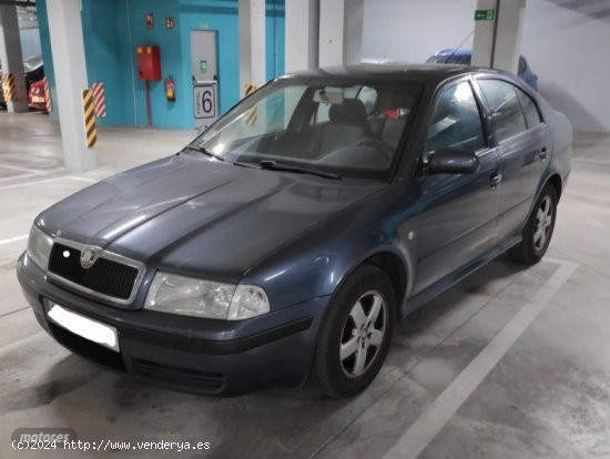  Skoda Octavia Tour de 2006 con 360.000 Km por 3.000 EUR. en Madrid 