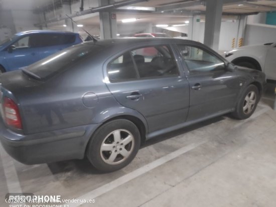 Skoda Octavia Tour de 2006 con 360.000 Km por 3.000 EUR. en Madrid