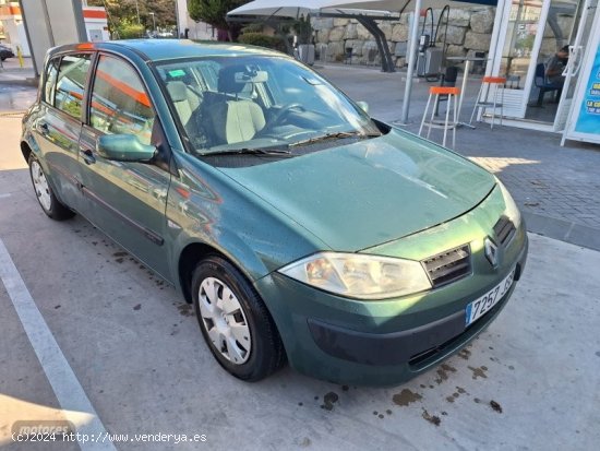  Renault Megane Confort Authentique 1.5DCI100 de 2004 con 246.100 Km por 1.200 EUR. en Malaga 