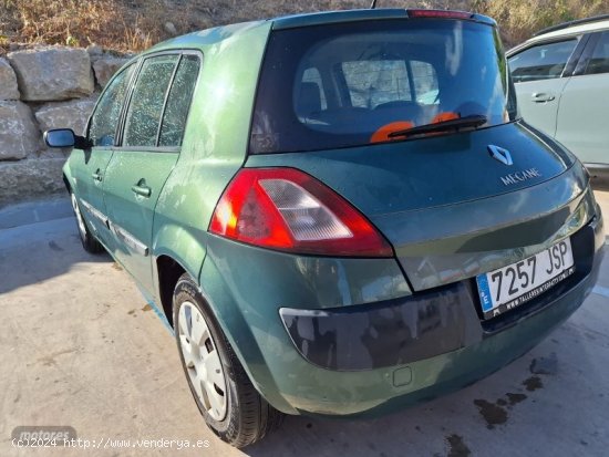 Renault Megane Confort Authentique 1.5DCI100 de 2004 con 246.100 Km por 1.200 EUR. en Malaga