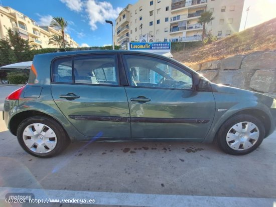 Renault Megane Confort Authentique 1.5DCI100 de 2004 con 246.100 Km por 1.200 EUR. en Malaga