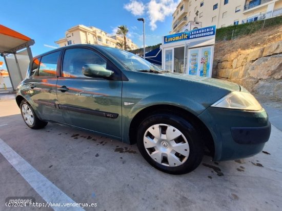 Renault Megane Confort Authentique 1.5DCI100 de 2004 con 246.100 Km por 1.200 EUR. en Malaga