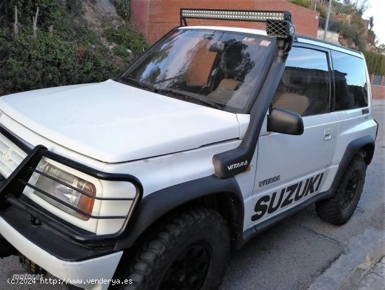 Suzuki Vitara techo metalico 3 p de 1989 con 158.000 Km por 5.500 EUR. en Barcelona