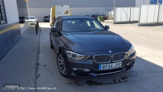 BMW Serie 3 320d Auto. de 2012 con 215.000 Km por 12.800 EUR. en Valencia