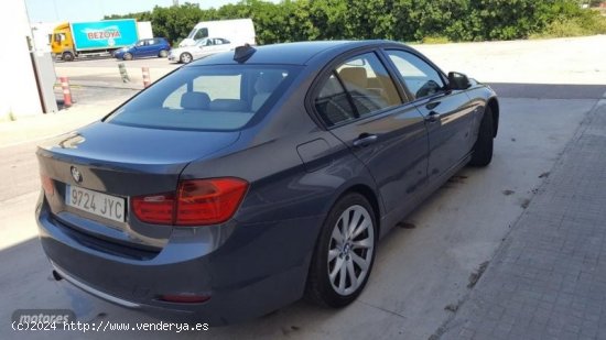 BMW Serie 3 320d Auto. de 2012 con 215.000 Km por 12.800 EUR. en Valencia