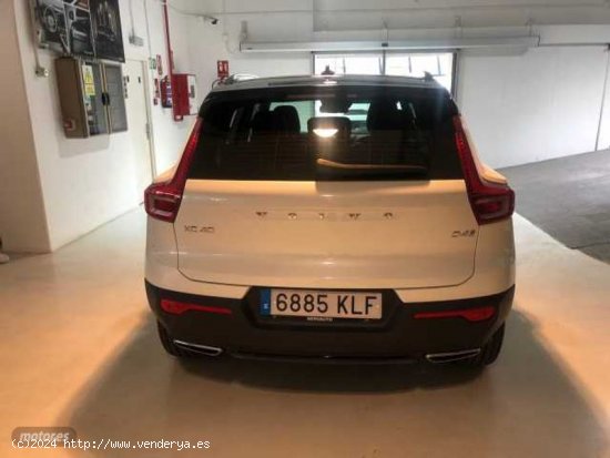 Volvo XC40 XC40 D4 AWD R-Design Automatico de 2018 con 88.000 Km por 33.900 EUR. en Madrid