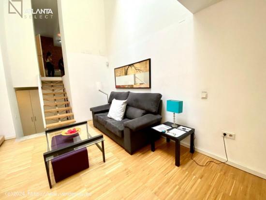 MODERNO LOFT TIPO DUPLEX- AMUEBLADO Y EQUIPADO - MADRID