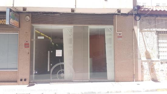 A MENOS DE1.000€ METRO!!!! LOCAL COMERCIAL PARA ENTRAR!!! - ALICANTE