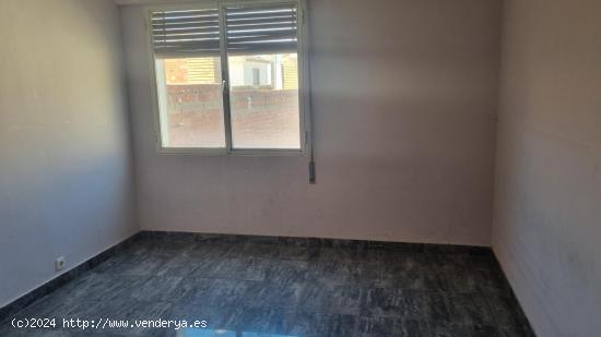 PISO EN VENTA DE TRES DORMITORIOS EN ALAGÓN. ZARAGOZA - ZARAGOZA