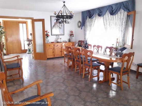 Espectacular chalet en Calafell Park - TARRAGONA