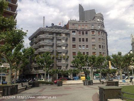 PLAZA DE  GARAJE  EN EL CENTRO DE LEON - LEON