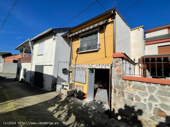 SE VENDE CASA DE PUEBLO PARA ENTRAR A VIVIR - LEON