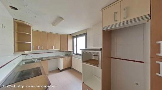 Urbis te ofrece un piso en venta en zona Vistahermosa, Salamanca. - SALAMANCA