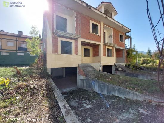 AMPLIO CHALET EN CONSTRUCCION EN VILLASANA DE MENA JUNTO AL CC EL VALLE - BURGOS