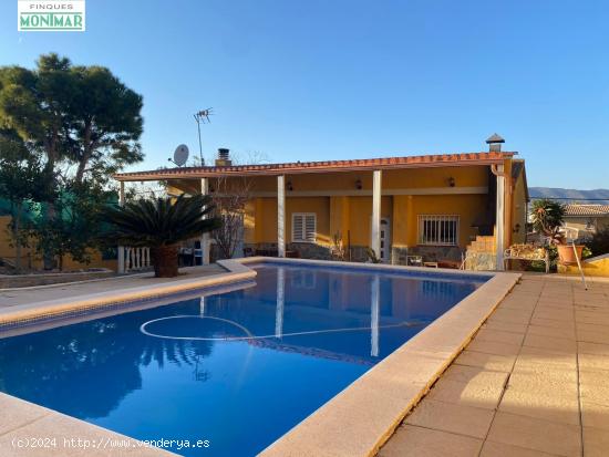 CASA CON PISCINA EN MAS DEN SERRA - BARCELONA