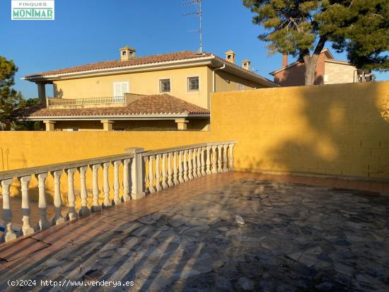 CASA CON PISCINA EN MAS DEN SERRA - BARCELONA