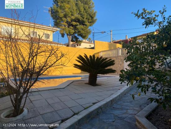 CASA CON PISCINA EN MAS DEN SERRA - BARCELONA