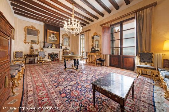 Casa señorial con mucho encanto en el casco antiguo de Palma - BALEARES